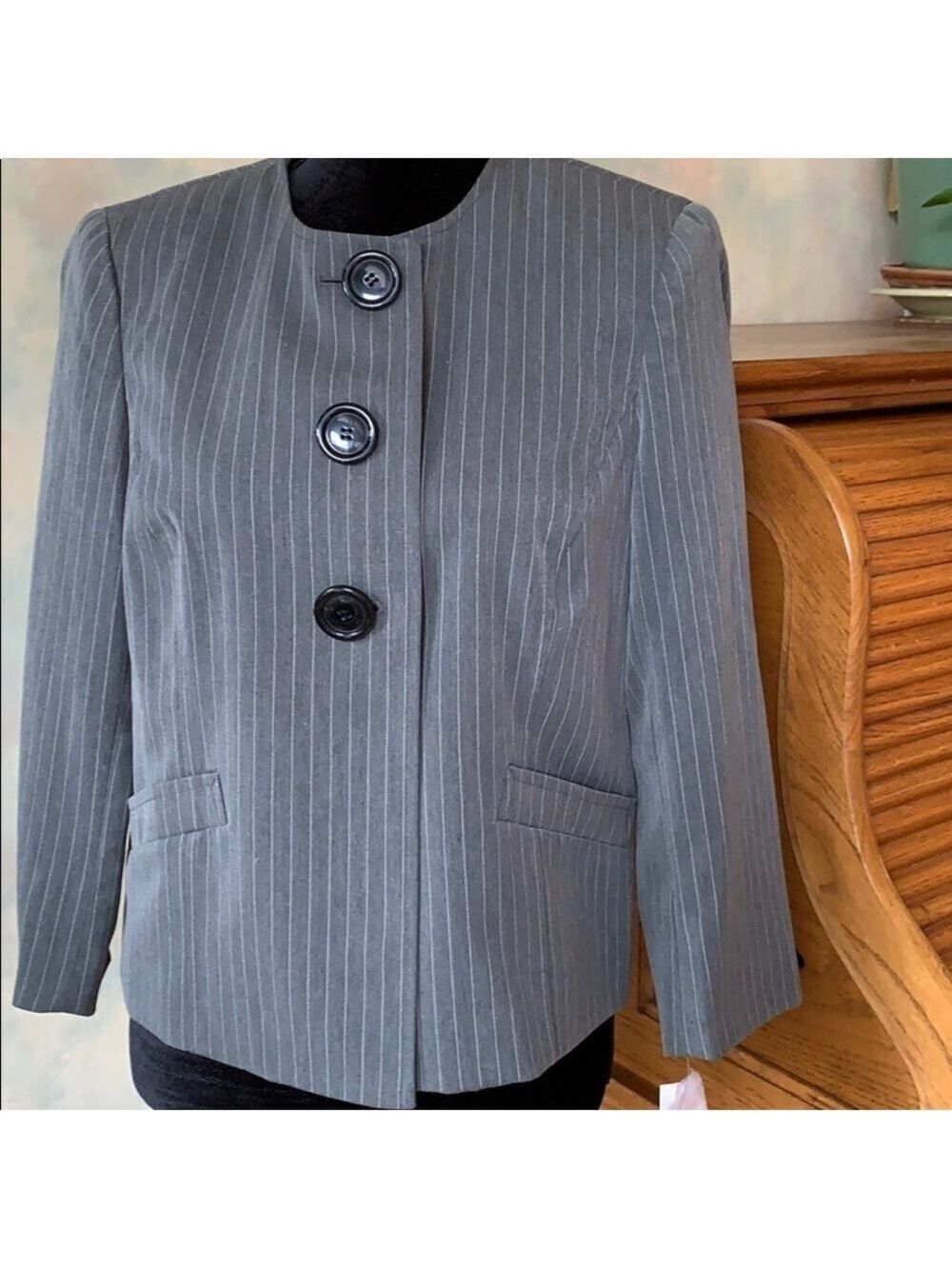 JONES & CO Gray Pinstripe Collarless Blazer Jacket Menswear